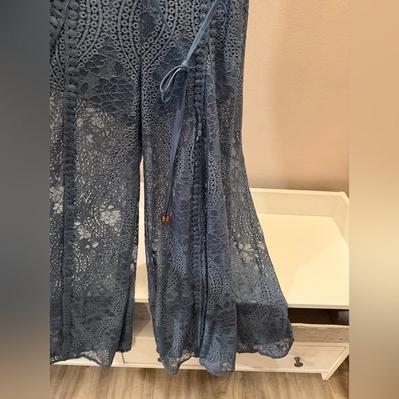 Palm Springs Lace Jumpsuit Midnight Blue - Picture 5 of 9